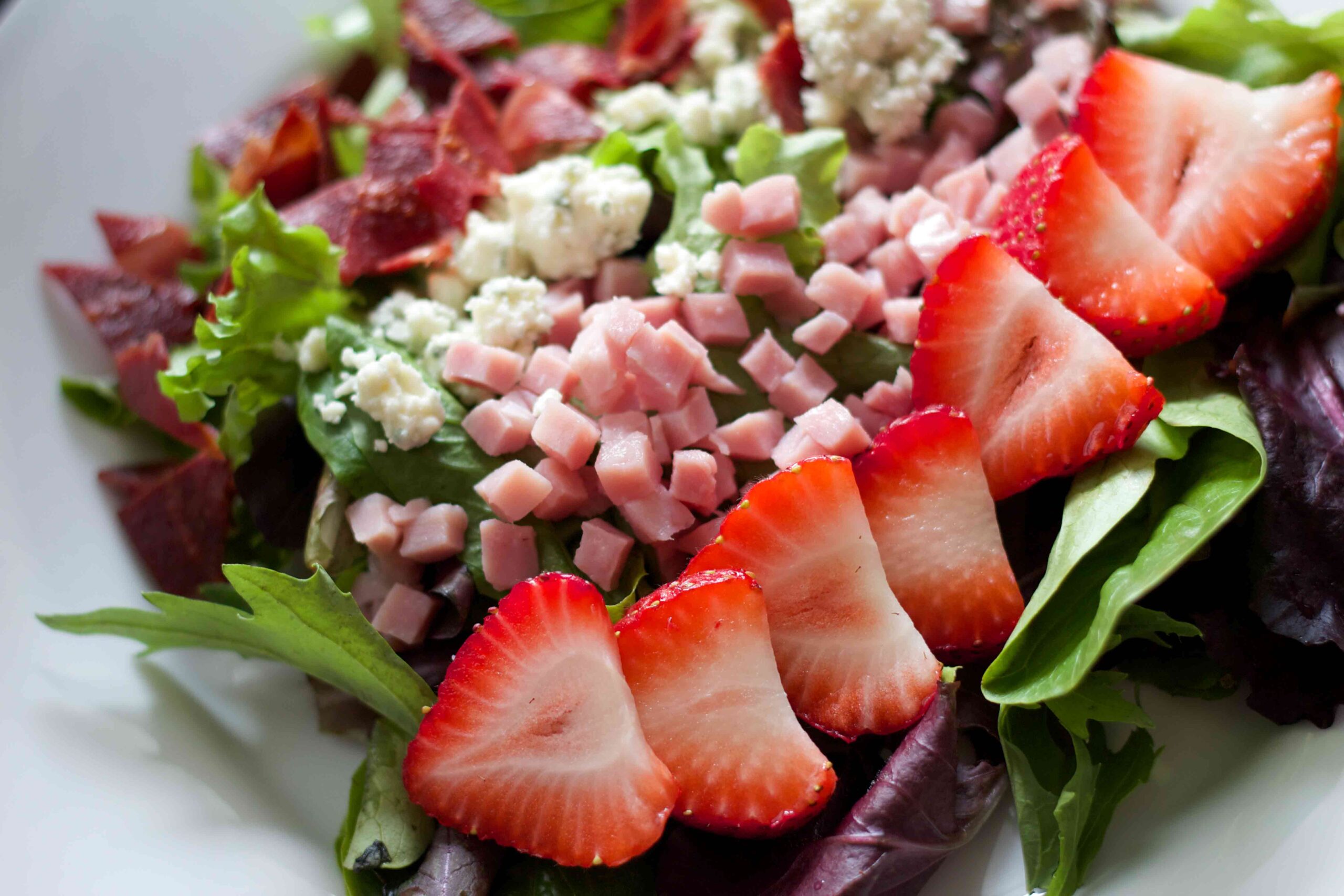 Strawberry Cobb Salad // FoodCoachMe